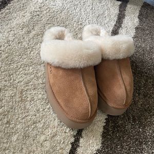 Ugg platform slides